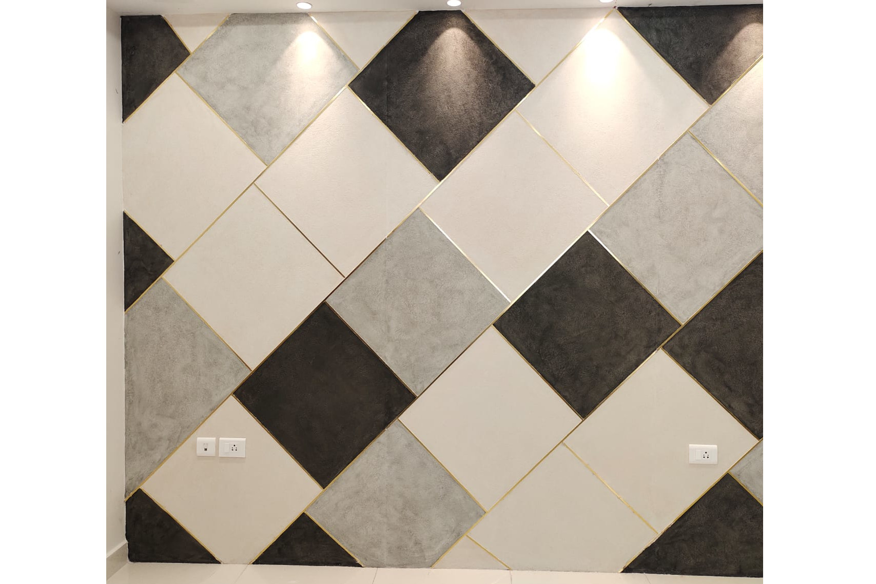 ColourDrive-Stucco Royale Play Stucco Stucco with Gloden Strips wall texture design painting for Living Room,Kids Room